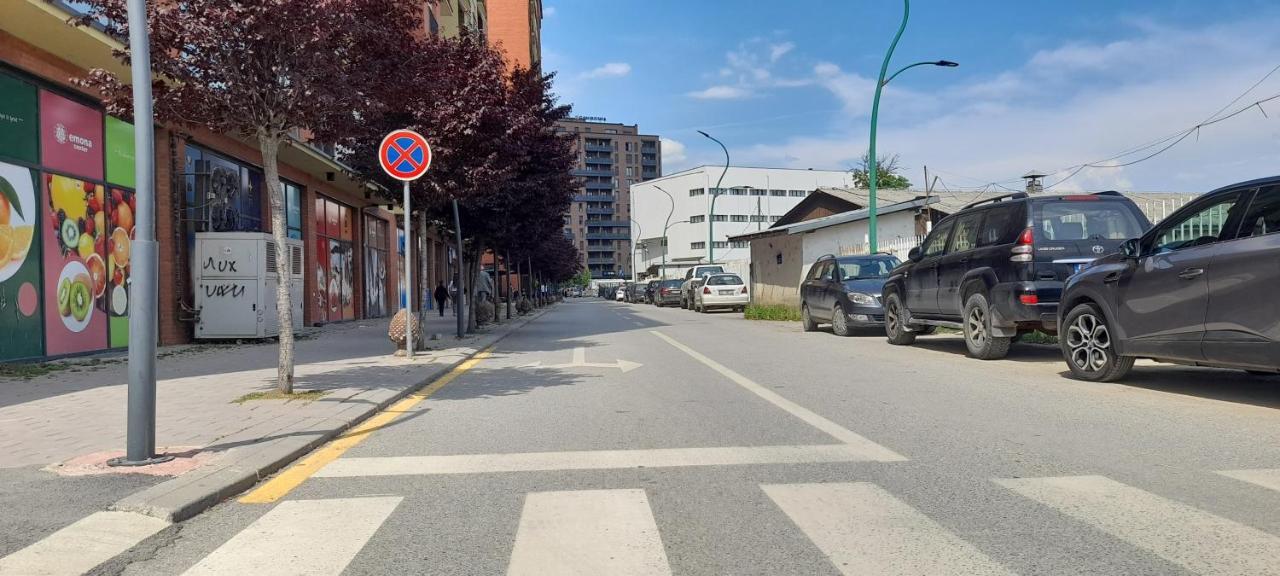 Value Living Apartment Ferizaj Luaran gambar