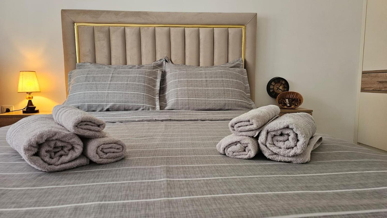 Value Living Apartment Ferizaj Luaran gambar