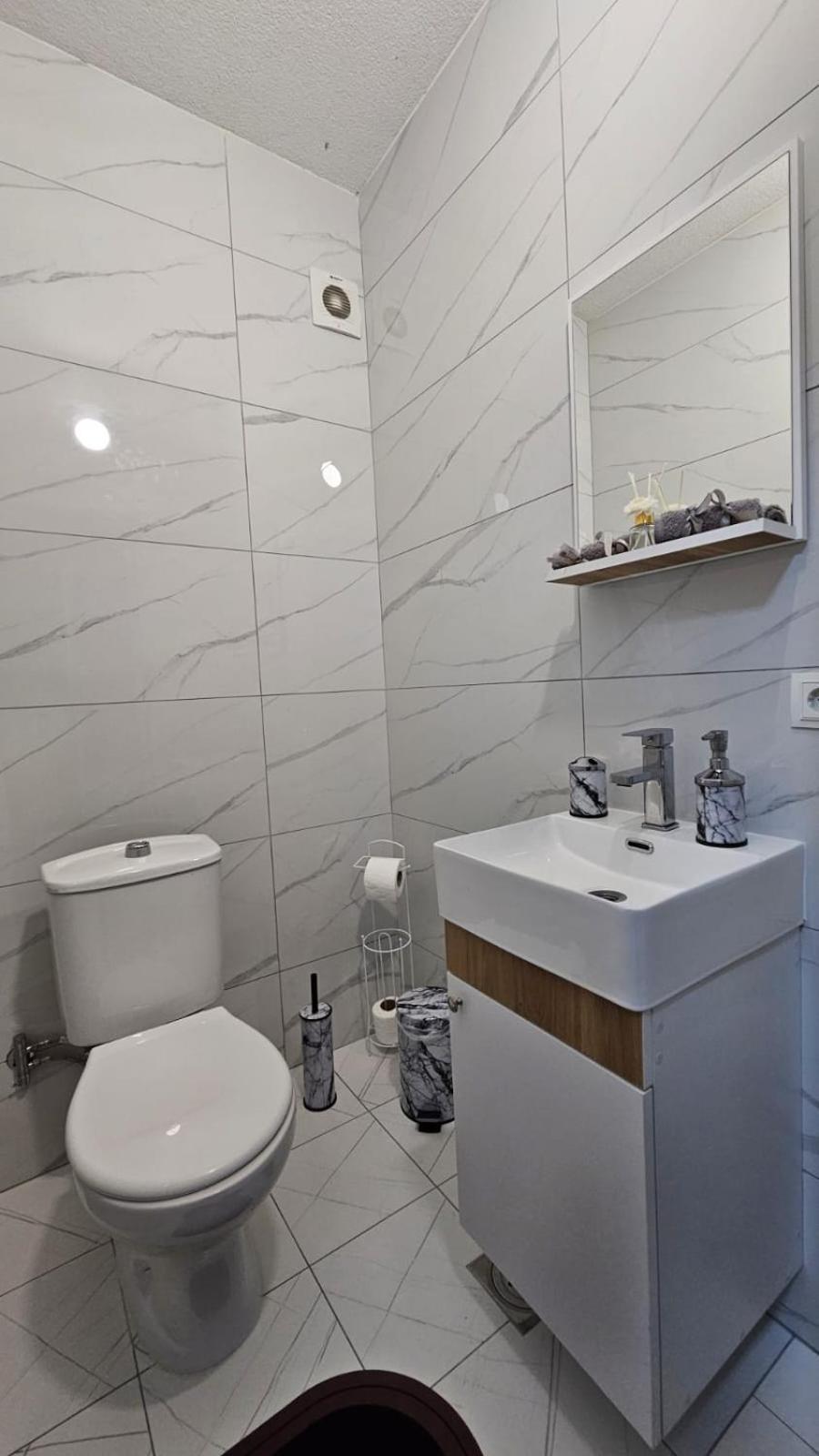 Value Living Apartment Ferizaj Luaran gambar